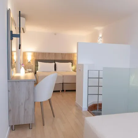 Kosta Palace 4*