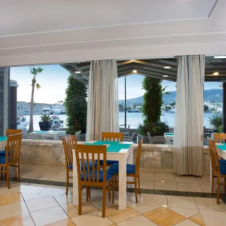 Kosta Palace 호텔 코스 타운