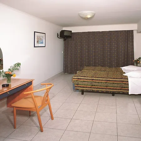 Kosta Palace 호텔 4*
