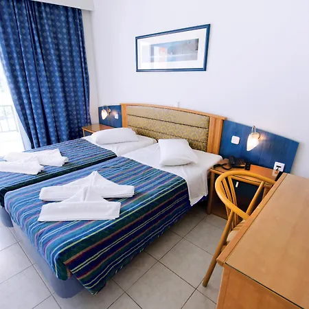 Kosta Palace 4*