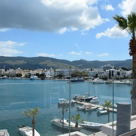 Kosta Palace 4*