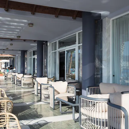 Otel Kosta Palace
