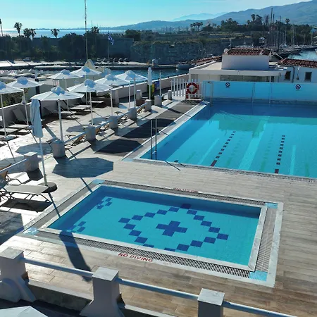 Kosta Palace Hotel