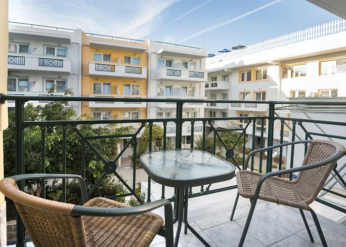 Kosta Palace 4*