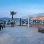Ξενοδοχείο Kosta Palace