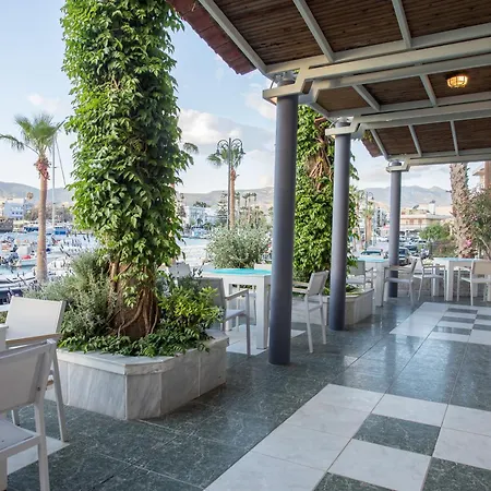 Kosta Palace 4*