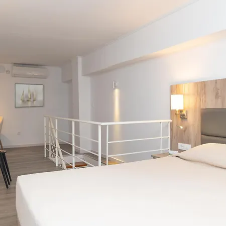 Kosta Palace 4* İstanköy