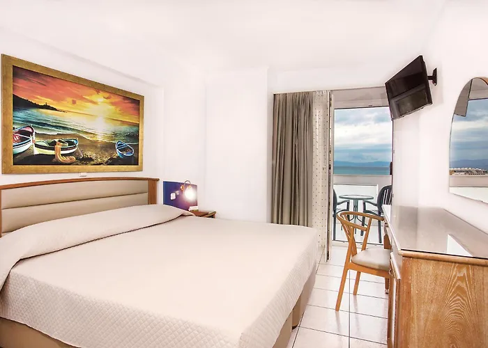 Kosta Palace Отель 4*