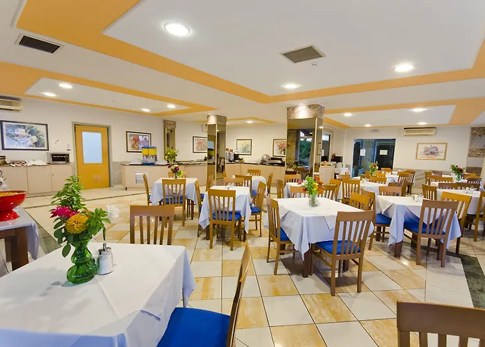 Hotel Kosta Palace 4*