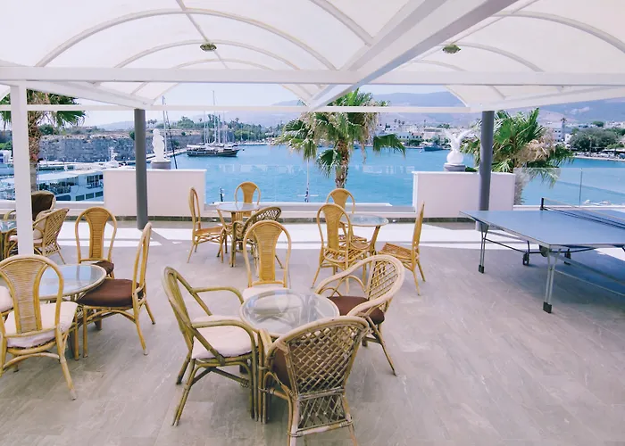 Kosta Palace Отель 4*