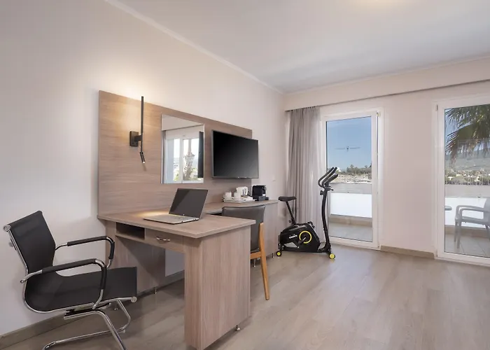 Hotel Kosta Palace 4*