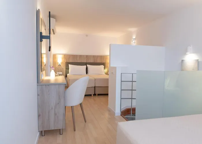 Kosta Palace 4*