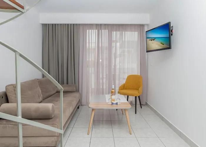 Kosta Palace Otel 4*